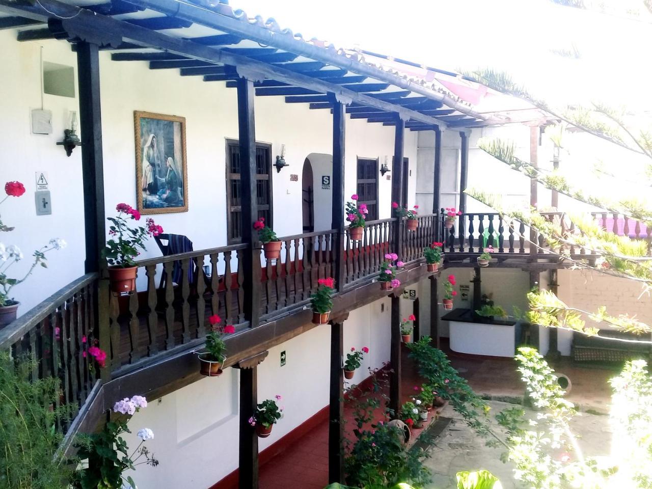 Fidelisima Hotel Chachapoyas Buitenkant foto